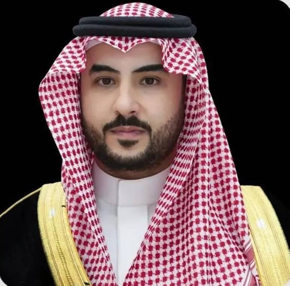 خالد بن سلمان ونظيره الأمريكي يستعرضان العلاقات الإستراتيجية وجهود خفض التصعيد