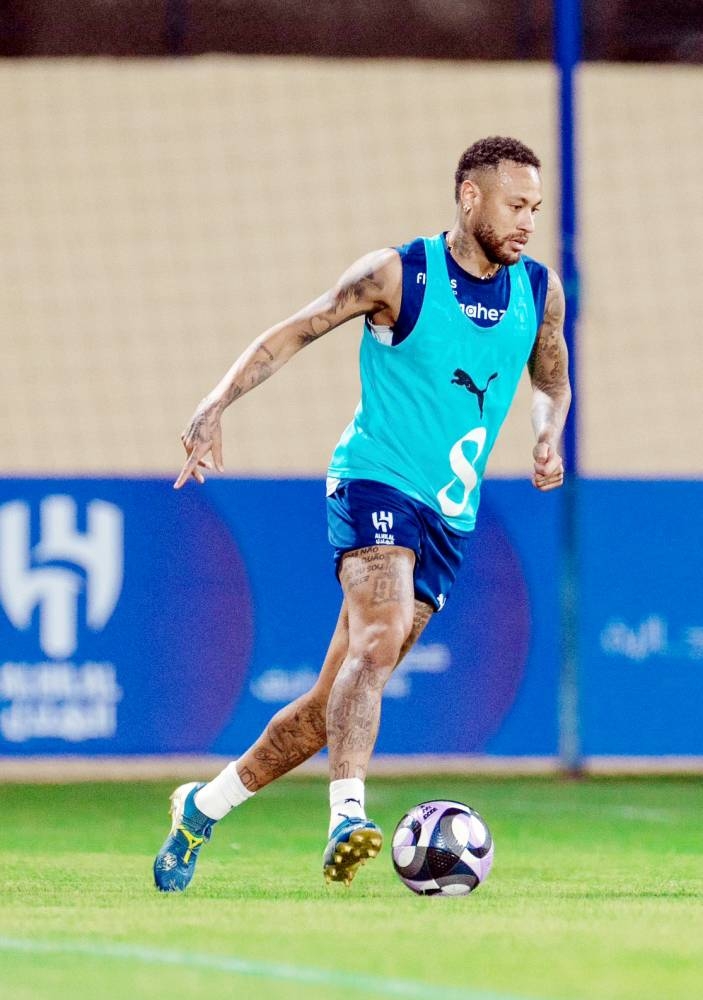 



نيمار في تدريبات الهلال أخيراً.